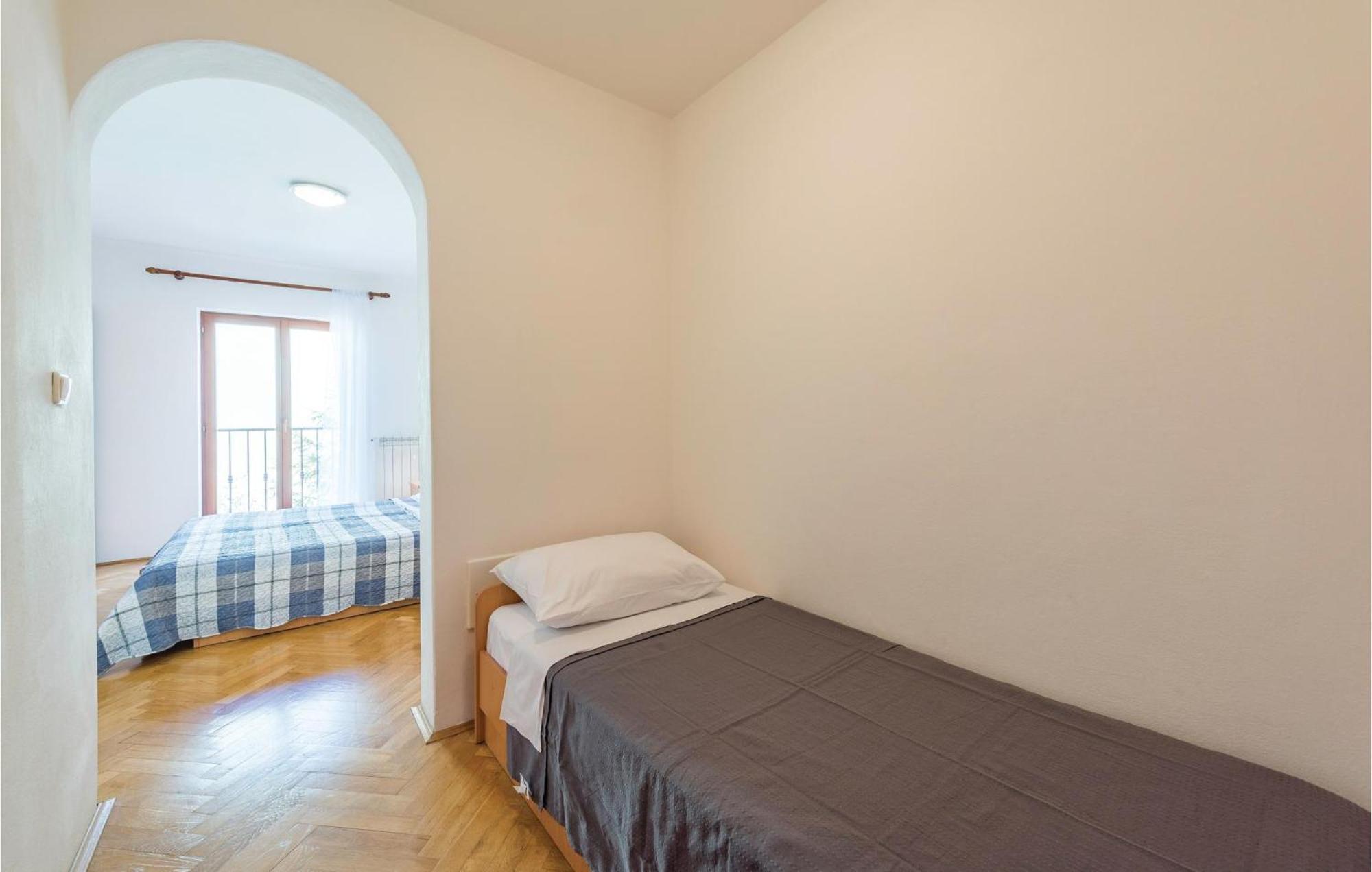 Amazing Apartment In Rabac With Kitchen Exterior foto